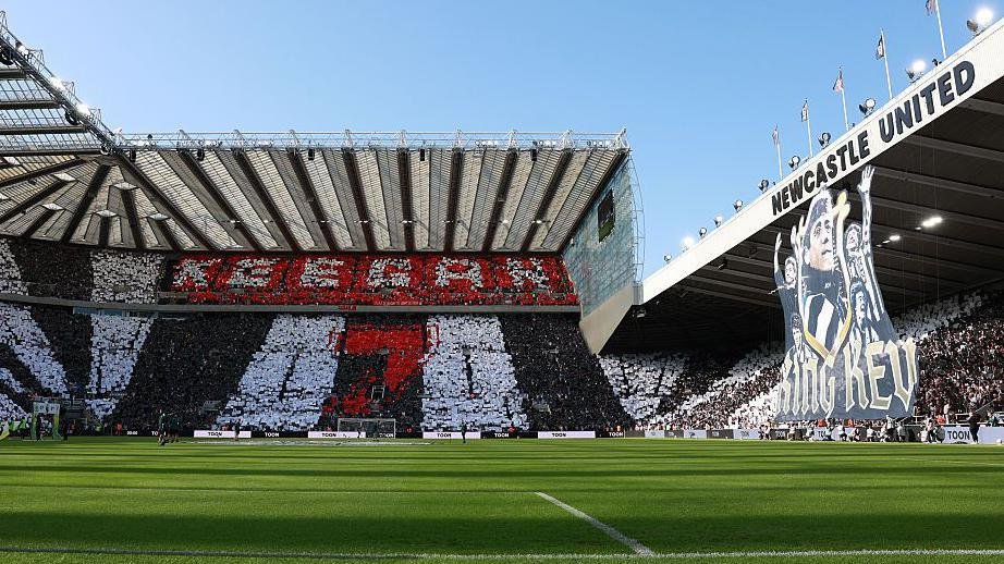 Tribute to a legend, Kevin Keegan. RIP.